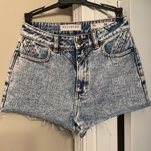 90’s Retro Bullhead High rise shorts! Size 3